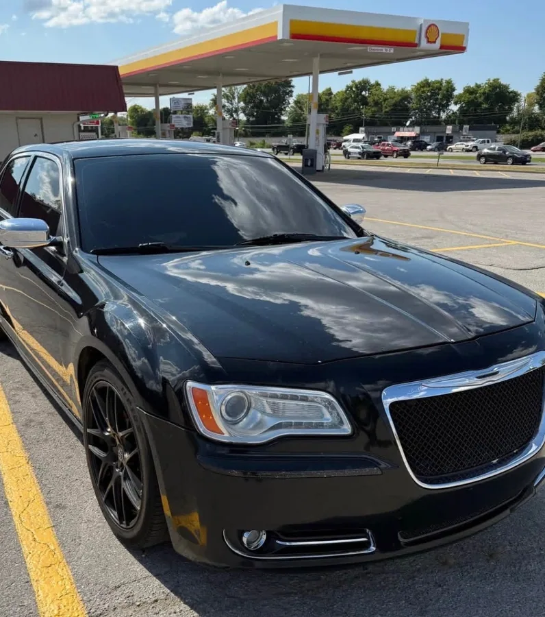 Chrysler 300 back on the road after a mobile repair call